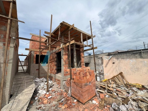 Casa de 3 quartos, 65m² no bairro Maracanã, em Colombo | Eu Corretor