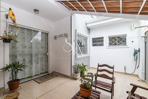 Sobrado de 3 quartos, no bairro Xaxim, em Curitiba | Eu Corretor