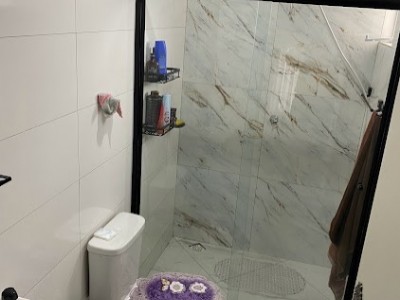 2308021400334066-400.jpg