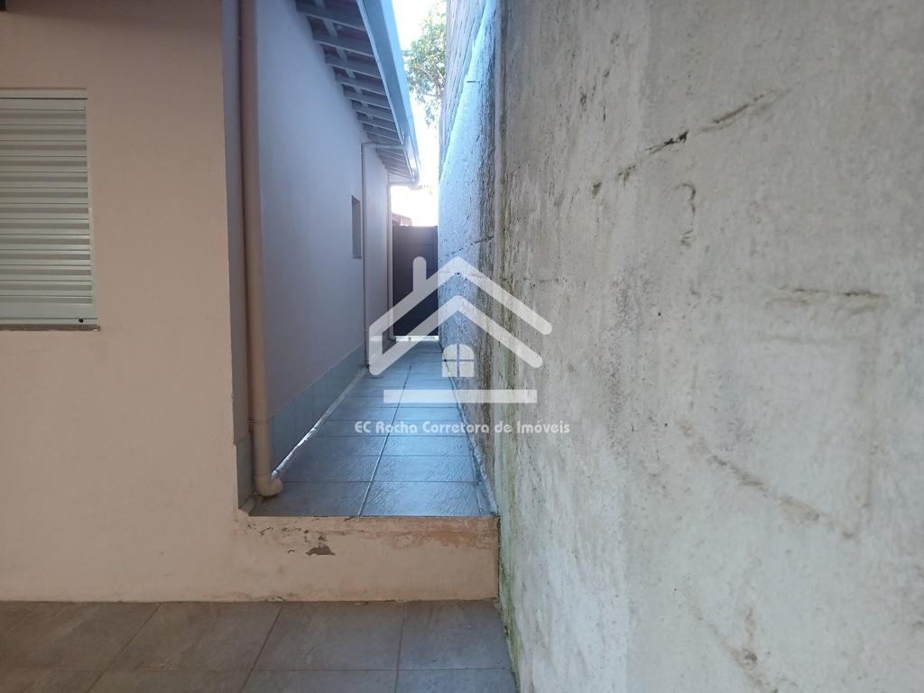 casa a venda em serra negra - corredor.jpg