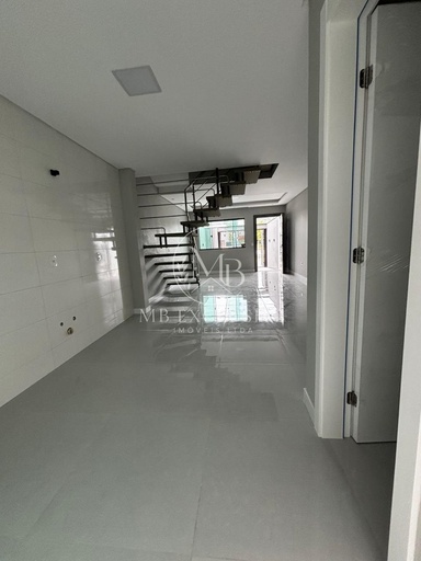 Sobrado de 74m² no bairro Rio Pequeno, em Camboriú | Eu Corretor