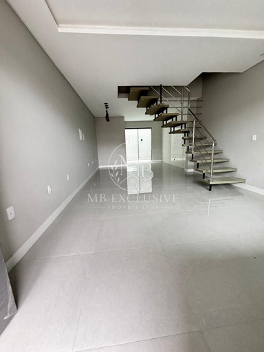 Sobrado de 74m² no bairro Rio Pequeno, em Camboriú | Eu Corretor