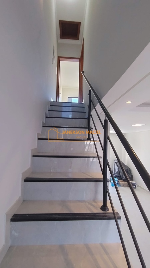 7cb31aea-2a2f-42d1-8451-d19c9ece959b.jpg