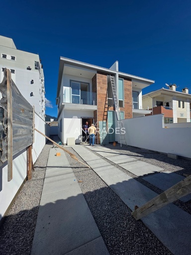 Sobrado de 3 quartos, 97m² no bairro Nova Palhoça, em Palhoça | Eu Corretor