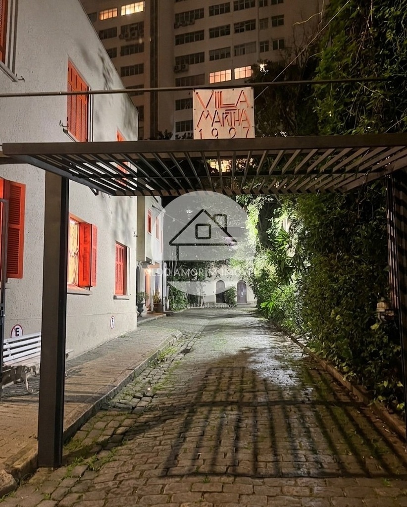 VISÃO NOTURNA ENTRADA DA VILA.jpg