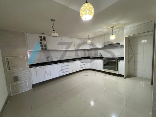 Sobrado de 3 quartos, 250m² no bairro Cajuru, em Curitiba | Eu Corretor