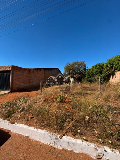 Casa de 2 quartos, no bairro tangara , em Caldas Novas | Eu Corretor