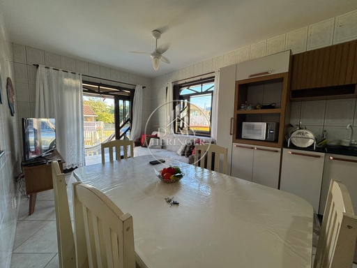 Casa de 4 quartos, no bairro Praia da Enseada, em São Francisco do Sul | Eu Corretor