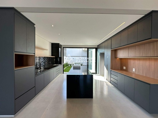 Casa de Condomínio de 1 quarto, 160m² | Eu Corretor