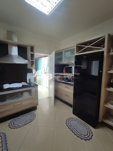 Casa de 270m² no bairro vale das perobas, em Arapongas | Eu Corretor