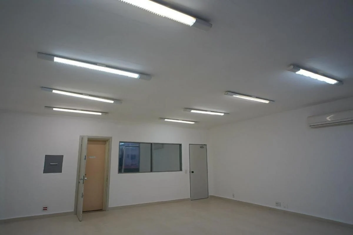Sala Comercial de 157m² no bairro Centro Histórico, em Porto Alegre | Eu Corretor