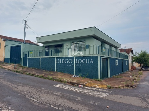 Casa de 3 quartos, 180m² no bairro Centro , em Guaranésia | Eu Corretor