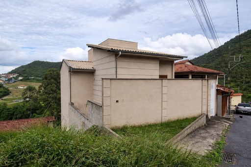 Casa de 4 quartos, no bairro Nossa Senhora de Lourdes, em Ouro Preto | Eu Corretor