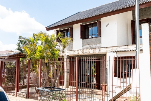 Casa de 6 quartos, 300m² no bairro Petrópolis, em Passo Fundo | Eu Corretor