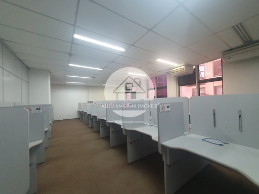 Sala Comercial de 273m² no bairro República, em São Paulo | Eu Corretor