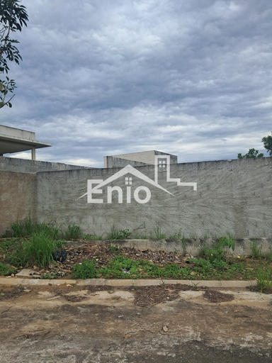 Lote/Terreno de 868m² no bairro Praia Grande, em Fundão | Eu Corretor