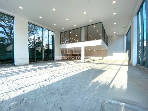 Prédio Inteiro de 10640m² no bairro Liberdade, em São Paulo | Eu Corretor