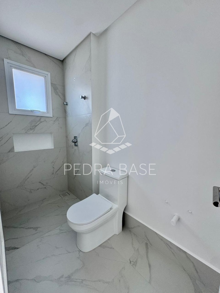imovel-8YXlaIeiwzBuFYqSpyuD7y5HqQzpbRlPzxVdgMOJ.jpg