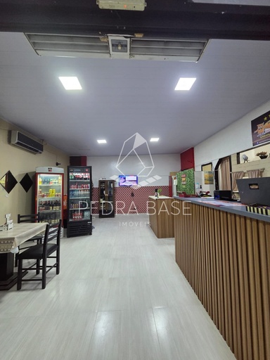 Sala Comercial de 120m² no bairro Meia Praia, em Itapema | Eu Corretor