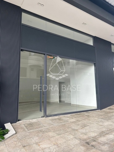 Sala Comercial de 43m² no bairro Centro, em Itapema | Eu Corretor