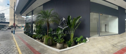 Sala Comercial de 43m² no bairro Centro, em Itapema | Eu Corretor