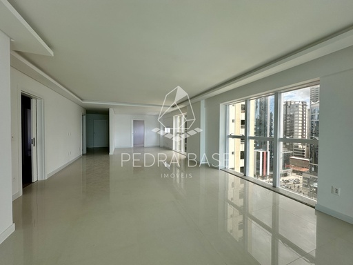 Apartamento de 4 quartos, 212m² no bairro Meia Praia, em Itapema | Eu Corretor