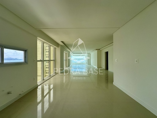 Apartamento de 4 quartos, 212m² no bairro Meia Praia, em Itapema | Eu Corretor