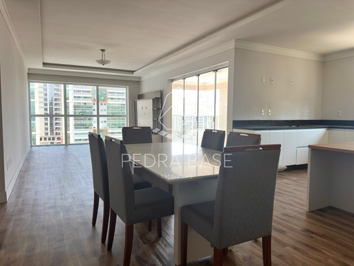 Apartamento de 3 quartos, 173m² no bairro Meia Praia, em Itapema | Eu Corretor