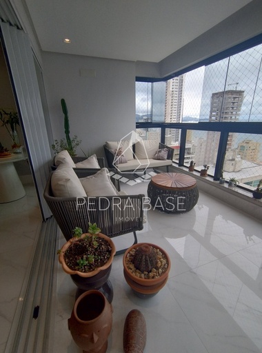 Apartamento de 4 quartos, 180m² no bairro Meia Praia, em Itapema | Eu Corretor