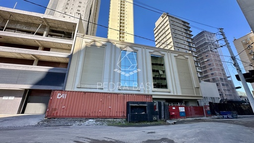 Sala Comercial de 107m² no bairro Centro, em Itapema | Eu Corretor