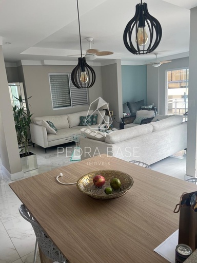 Cobertura de 4 quartos, 300m² no bairro Centro, em Itapema | Eu Corretor