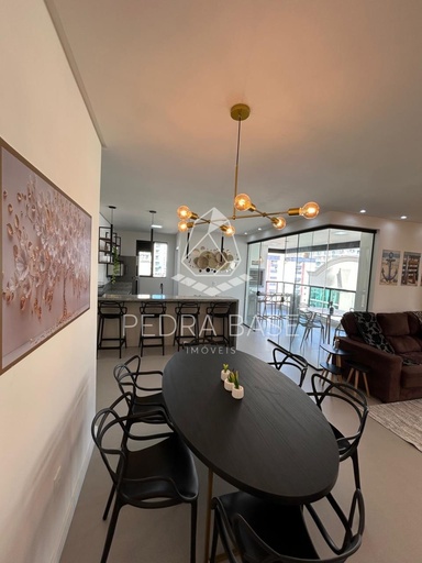 Apartamento de 3 quartos, 130m² no bairro Meia Praia, em Itapema | Eu Corretor