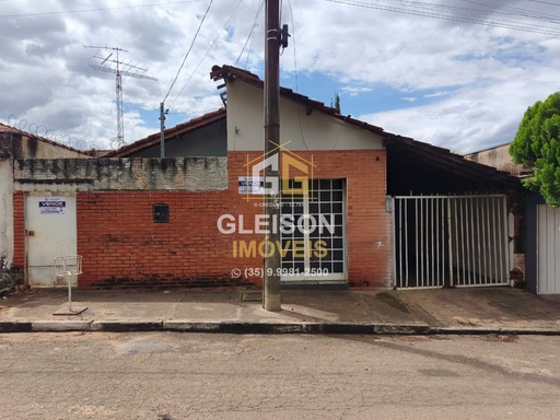 Casa de 129m² no bairro Califórnia, em Passos | Eu Corretor