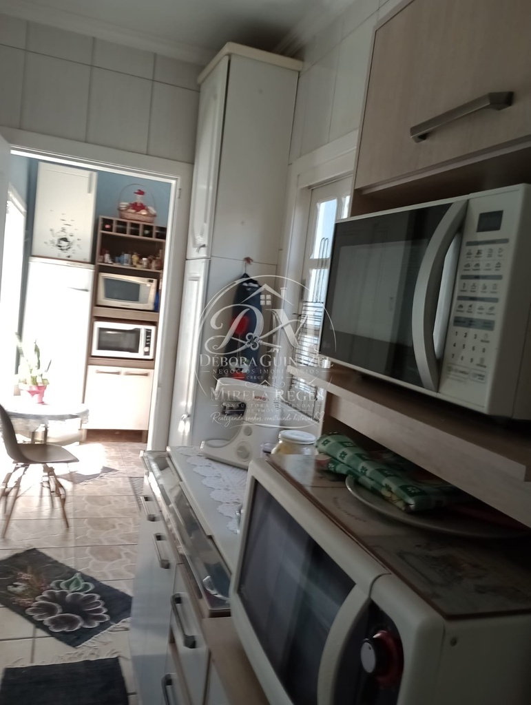 47ae8832-bfb7-4ca7-a735-c06b8b03811c.jpg