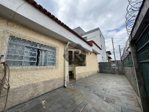 Casa de 3 quartos, 235m² no bairro Palmeiras, em Belo Horizonte | Eu Corretor