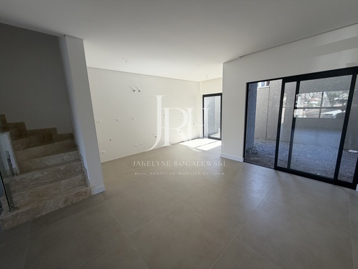 Sobrado de 3 quartos, 188m² no bairro Água Verde, em Curitiba | Eu Corretor