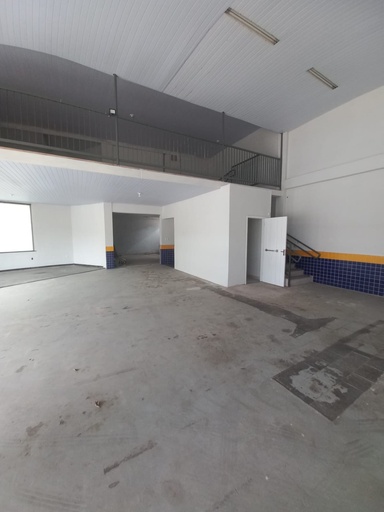 Galpão / Depósito / Armazém de 500m² no bairro Centro, em Macaé | Eu Corretor