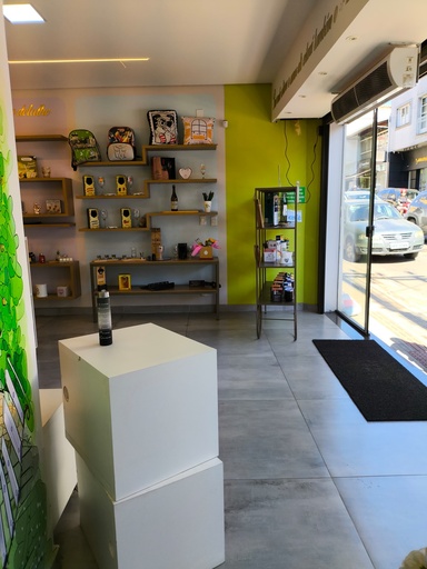 Loja / Salão / Ponto Comercial de 80m² no bairro Centro, em Cambuí | Eu Corretor
