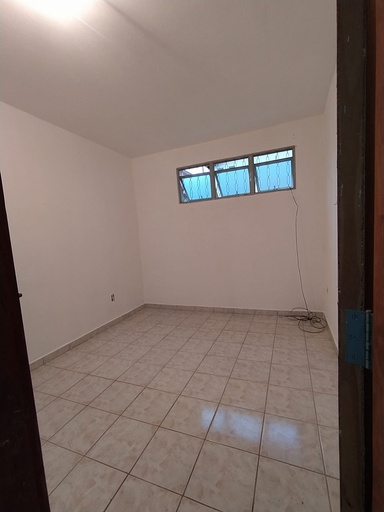 Casa de 6 quartos, no bairro Centro , em Estiva | Eu Corretor