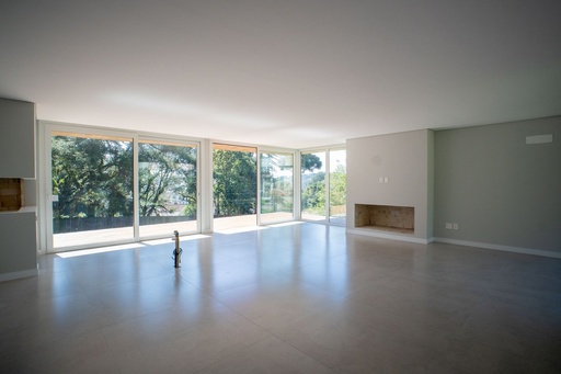 Casa de 3 quartos, 258m² no bairro Centro, em Canela | Eu Corretor