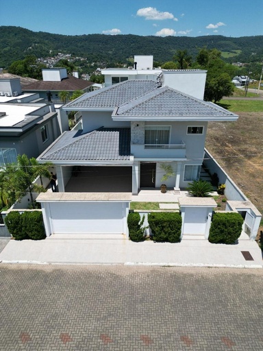 Casa de 3 quartos, 209m² no bairro SUMARÉ, em Rio do Sul | Eu Corretor