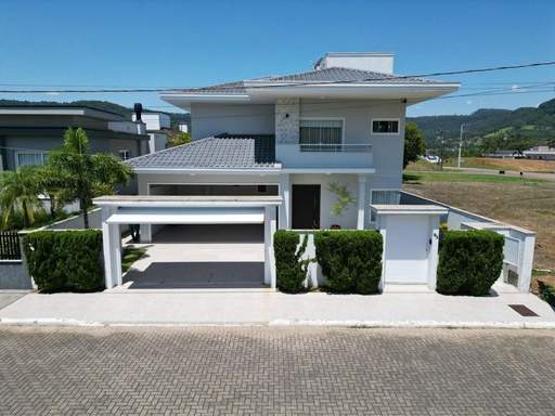 Casa de 3 quartos, 209m² no bairro SUMARÉ, em Rio do Sul | Eu Corretor