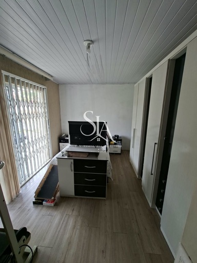 Sobrado de 4 quartos, no bairro Xaxim, em Curitiba | Eu Corretor
