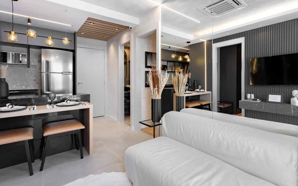 image-2-compressed-1.jpg