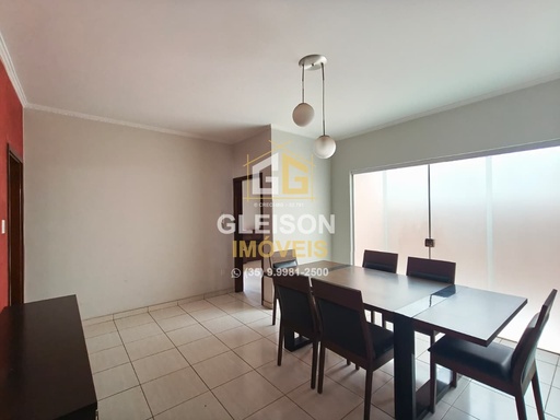Casa de 3 quartos, 165m² no bairro Muarama, em Passos | Eu Corretor