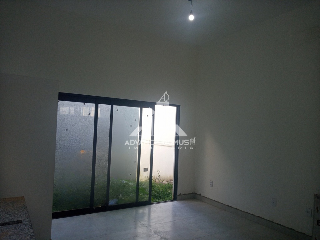 d3780fad-82a3-40d0-a39b-7f33939fb776.jpg