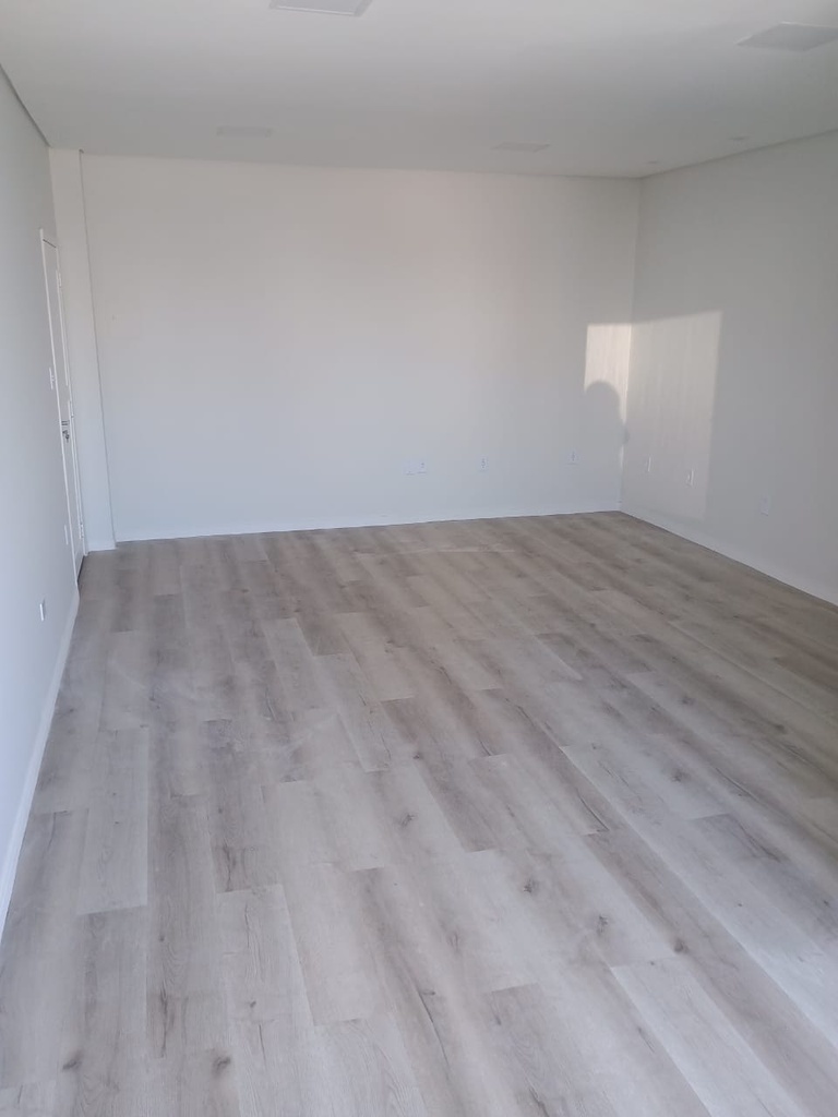 TRAUER SALA COMERCIAL PRINC ISABELFoto 04.jpeg