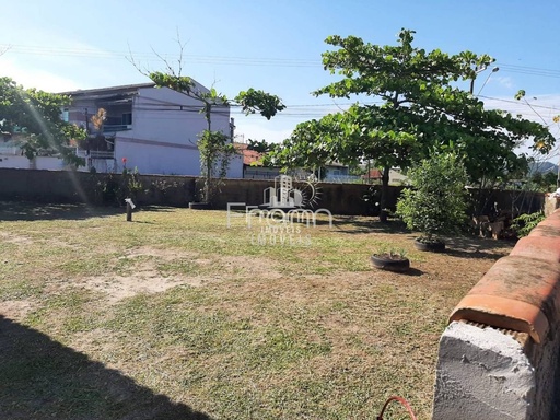 Casa de 5 quartos, 156m² no bairro Centro, em Penha | Eu Corretor