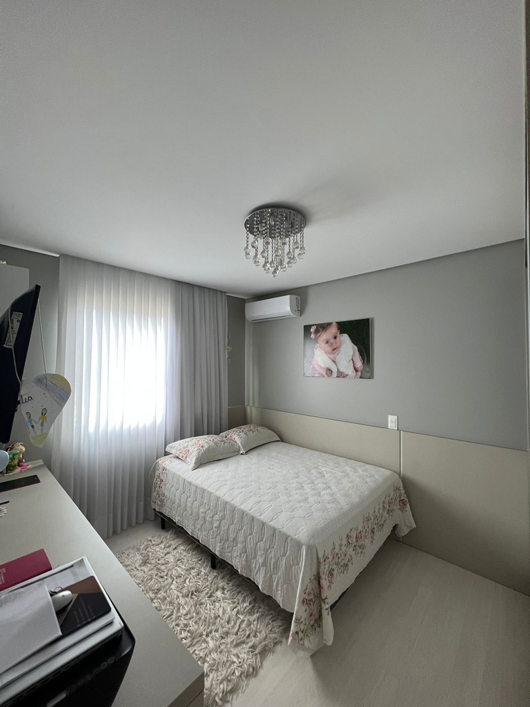 764dd794-d07d-4f29-a0d2-171dacb73e8f.jpg