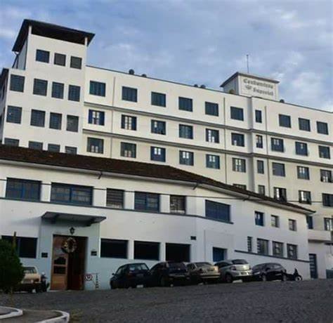 Apartamento no bairro Centro, em Lambari | Eu Corretor